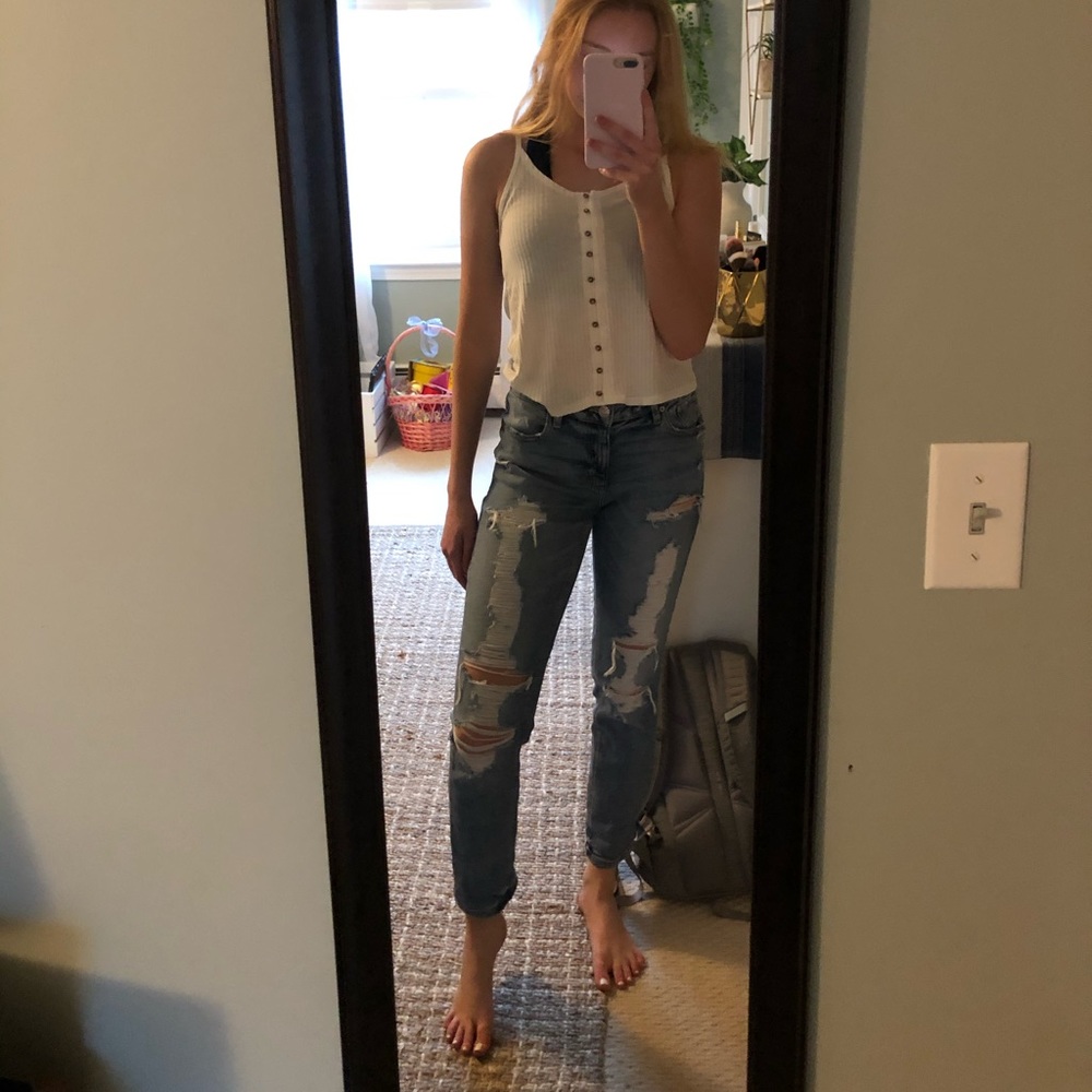 Super cute mom jeans